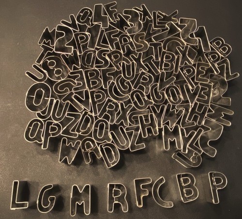 Ausstecher buchstaben und - ausstecher,